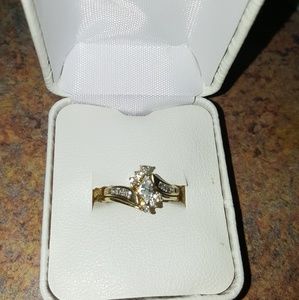 Engagement ring and wedding band